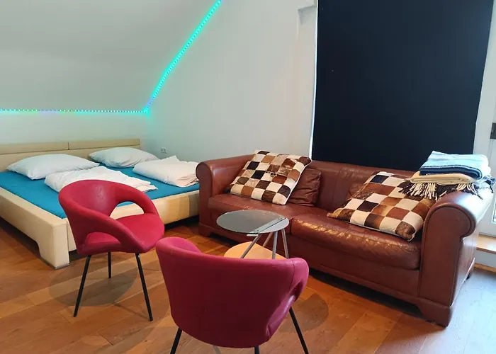 In Villa 56 Qm Apartment, 24 H Check-In,Free Parking
